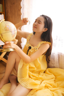 美女胸18以下禁止看禁网站